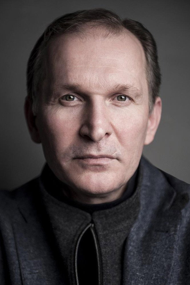 Фёдор Добронравов as Сталин in Моя любимая ведьма