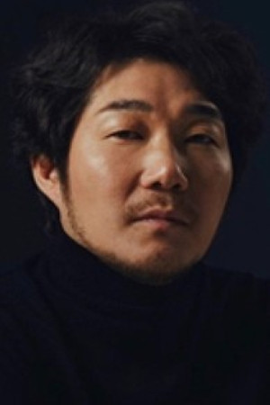 Jung Eui-wook as Dong-pyo in Justice High