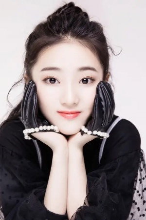 陶奕希 as Hong Ling in Hero Sanyuanli