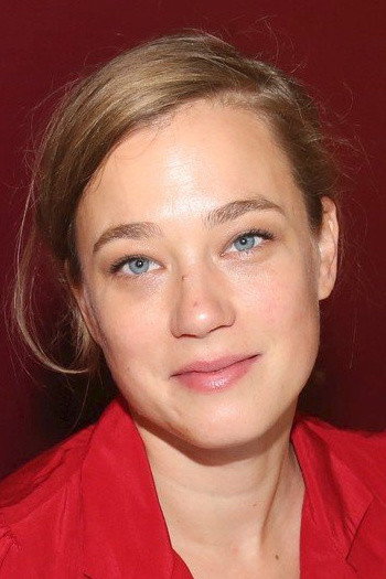 Kristýna Boková as Elis / Jitka in Jseš mrtvej, tak nebreč