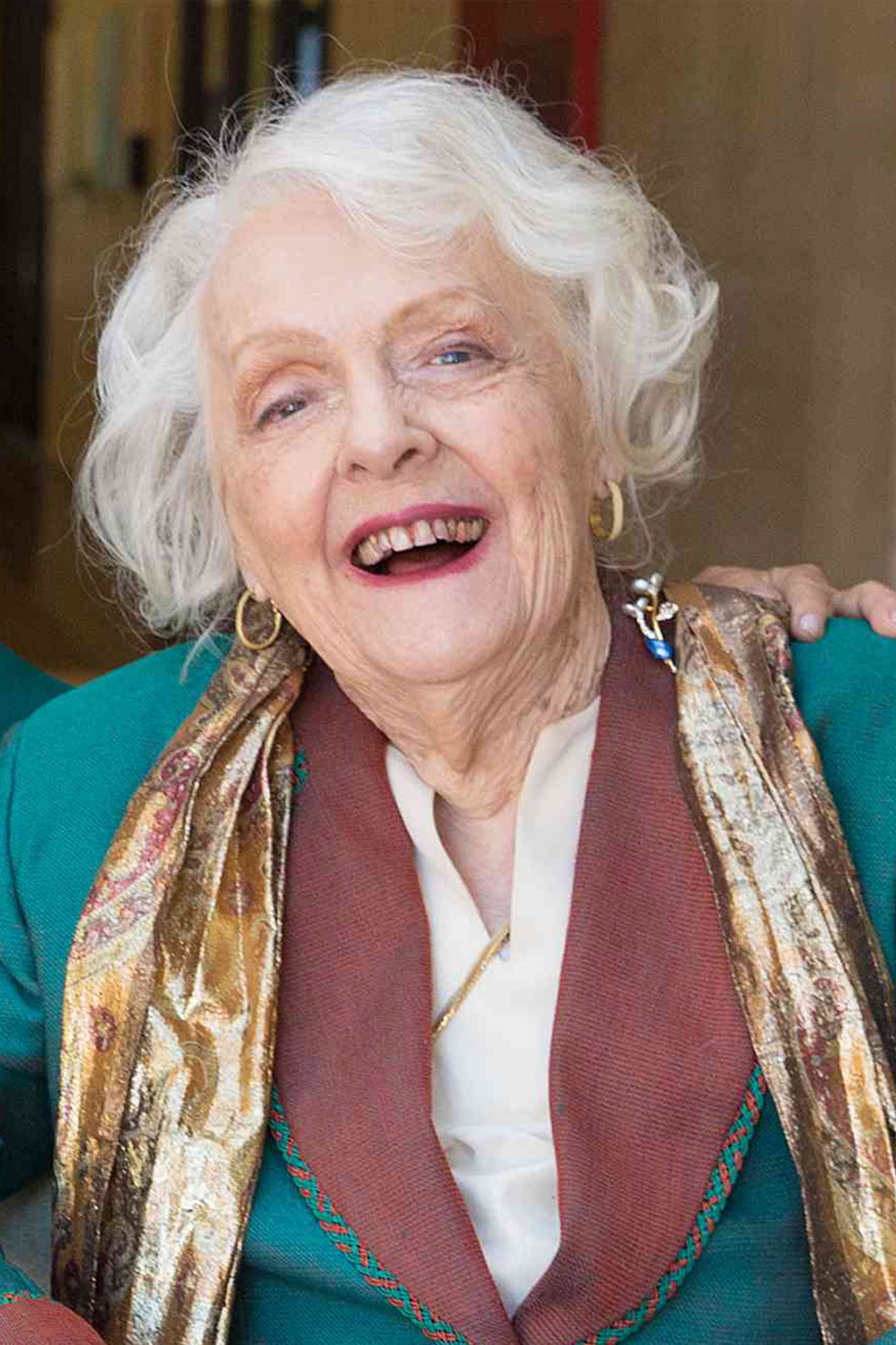Barbara Perry as Thelma Brockwood in The Hathaways