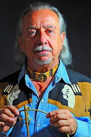 Enzo Braschi as Enzo Braschi in 前方高能