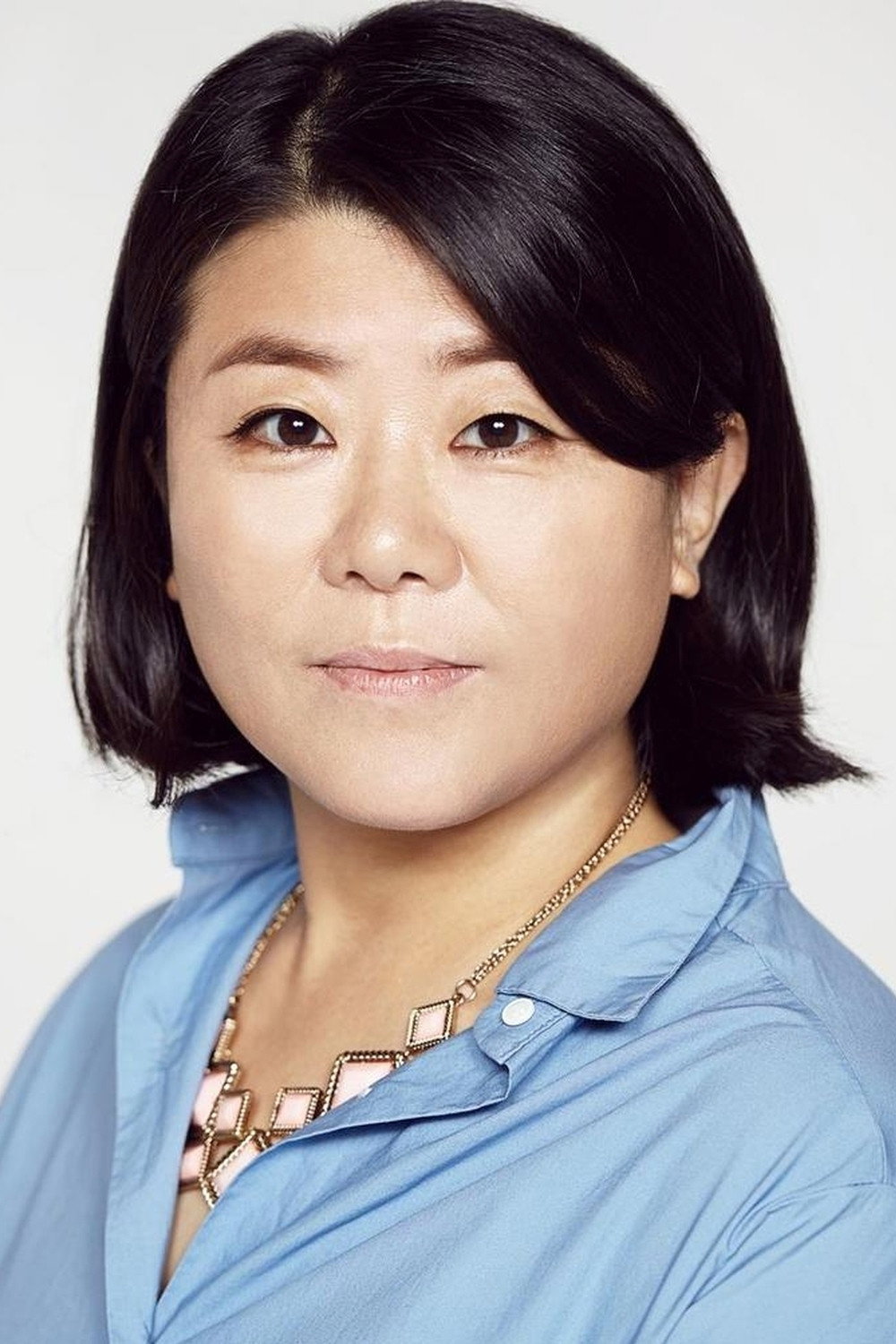 이정은 as Lim Sun in Miss Night and Day
