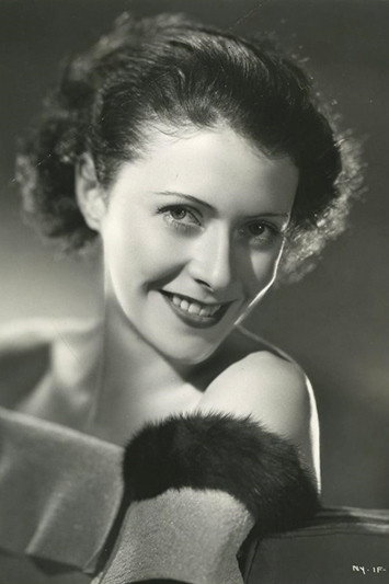 Molly Lamont as Laura Van Ee in Scared to Death