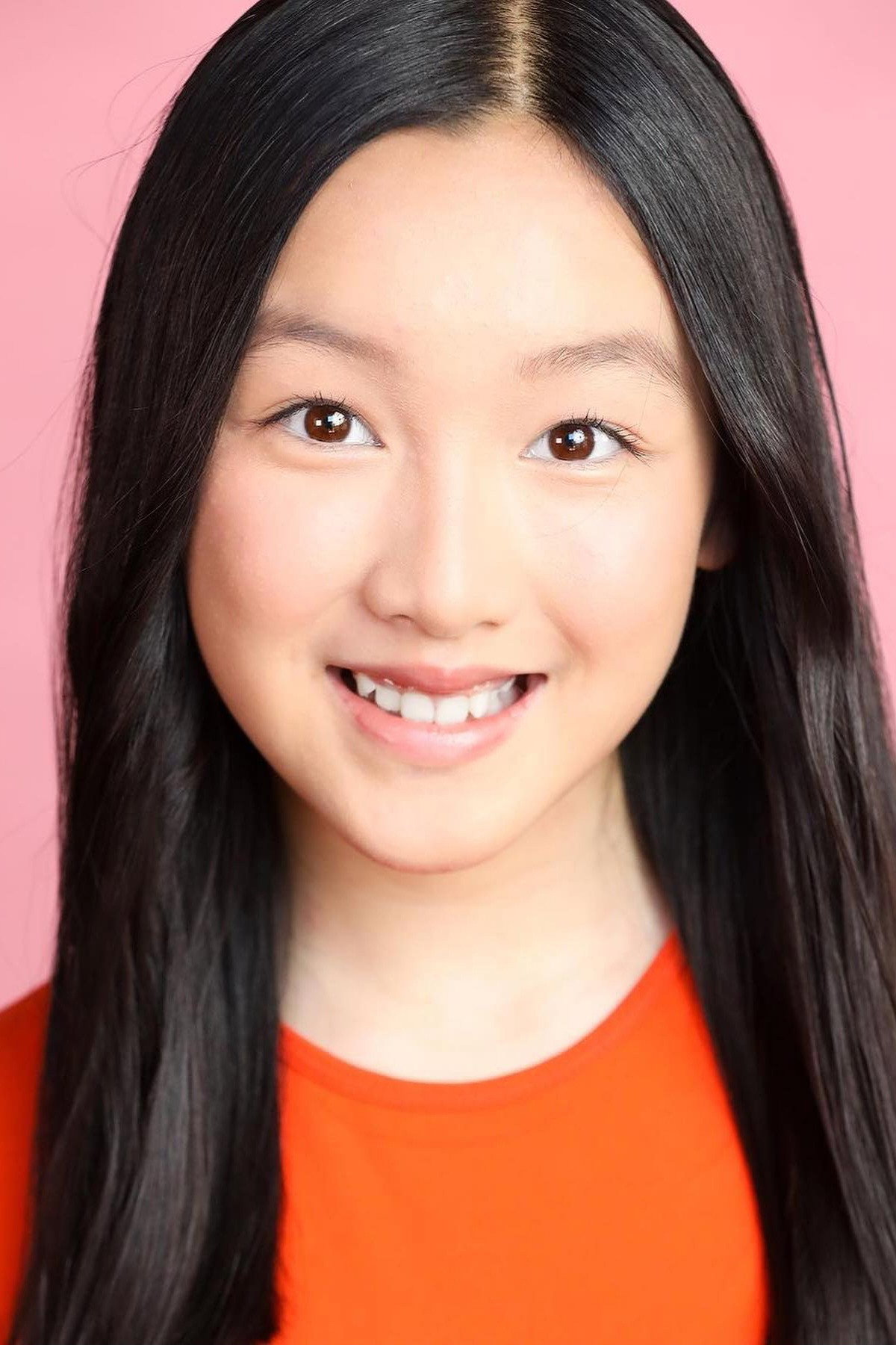 Malea Emma Tjandrawidjaja as Vanessa in Mother of Three