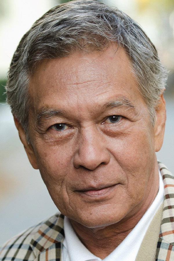 นิรุตติ์ ศิริจรรยา as M.R. Napatsarapee Siwawong / Khun Chai Napat in Pan Rak Pan Rai