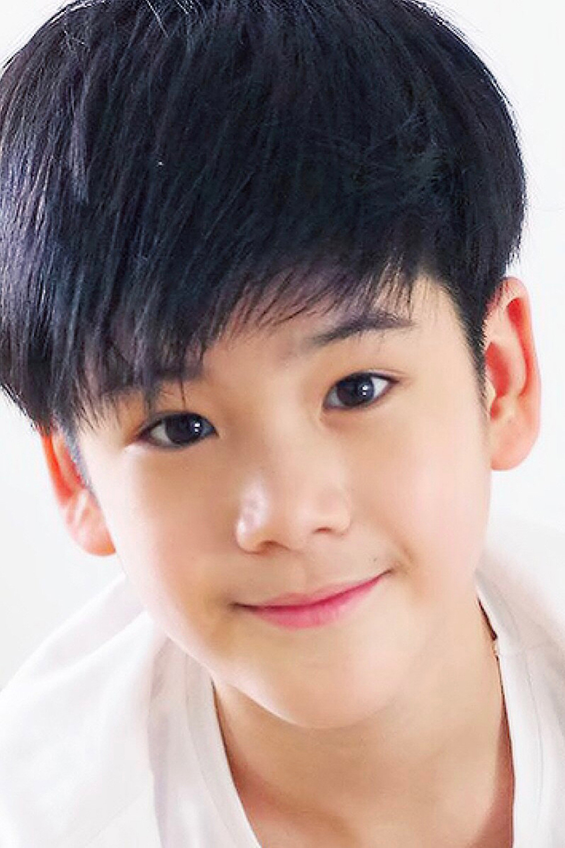 Raiwin Sirisatiensakul as Butr in Fathers