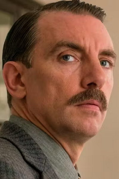 Mads Wille as Jakob in Performances