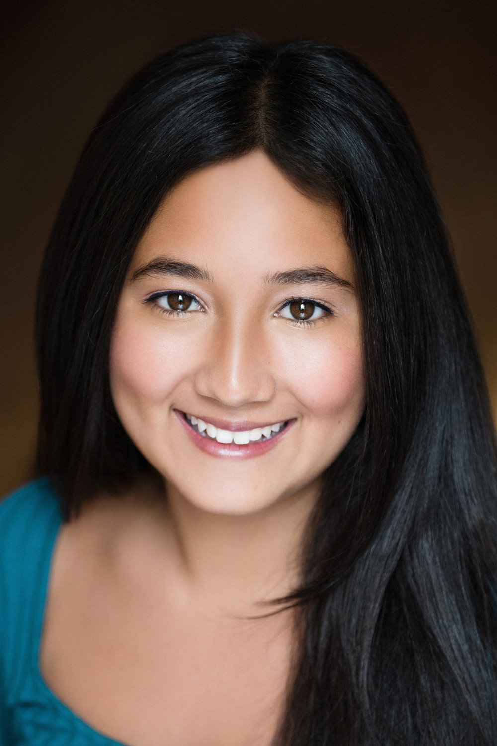 Maya Tanida as Saki (voice) in Yasuke