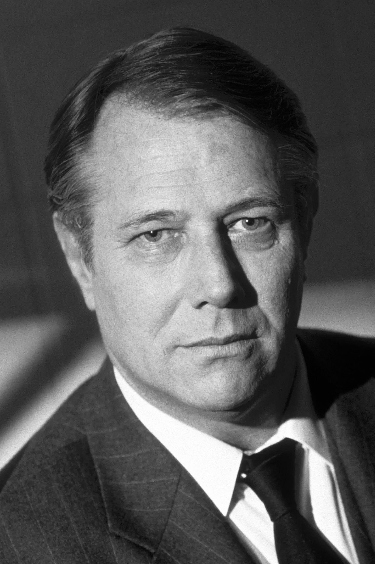 J.T. Walsh as DEA Agent Hal McGuire in Tequila Sunrise