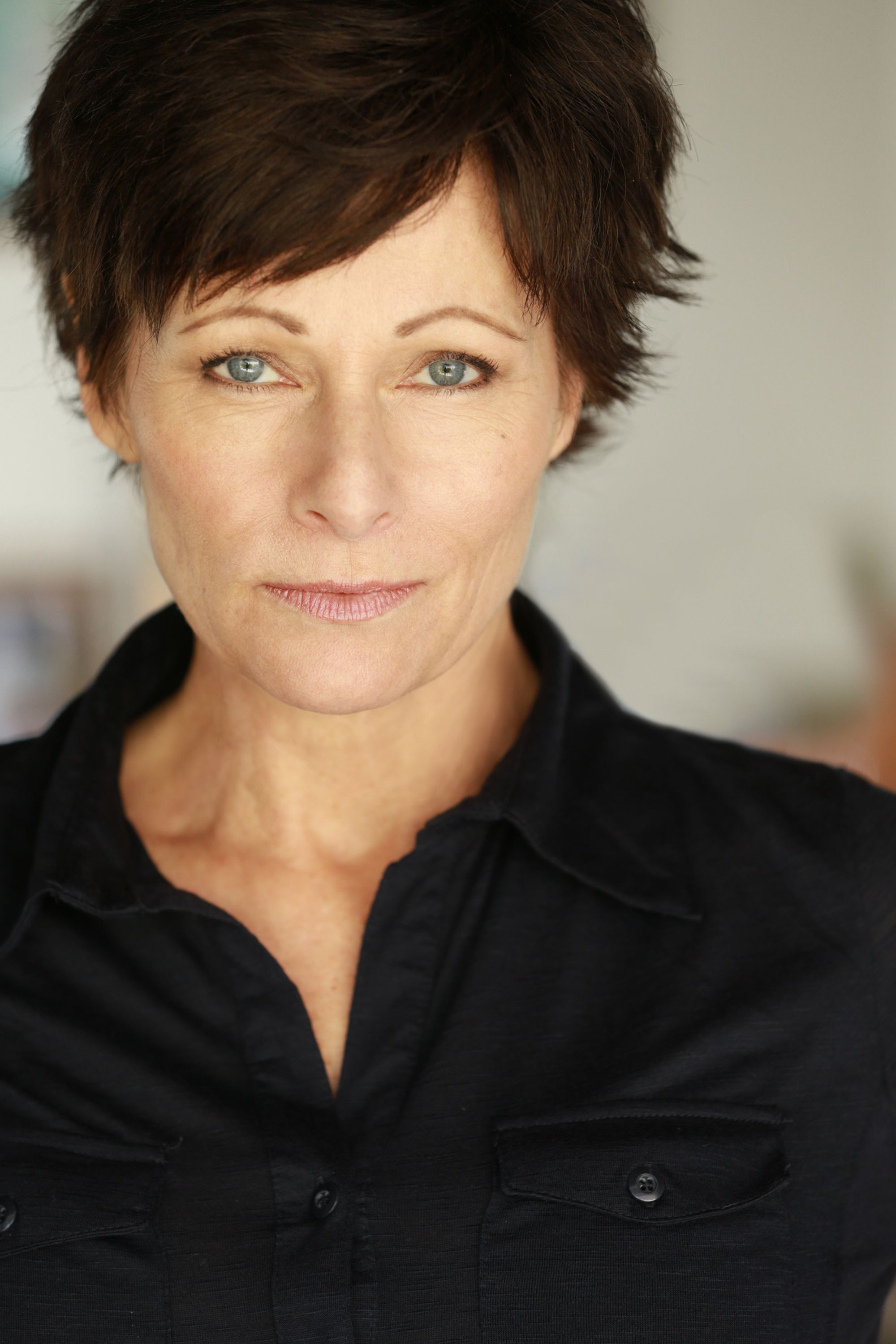 Cindy Hogan as Mary in The Air He Breathes