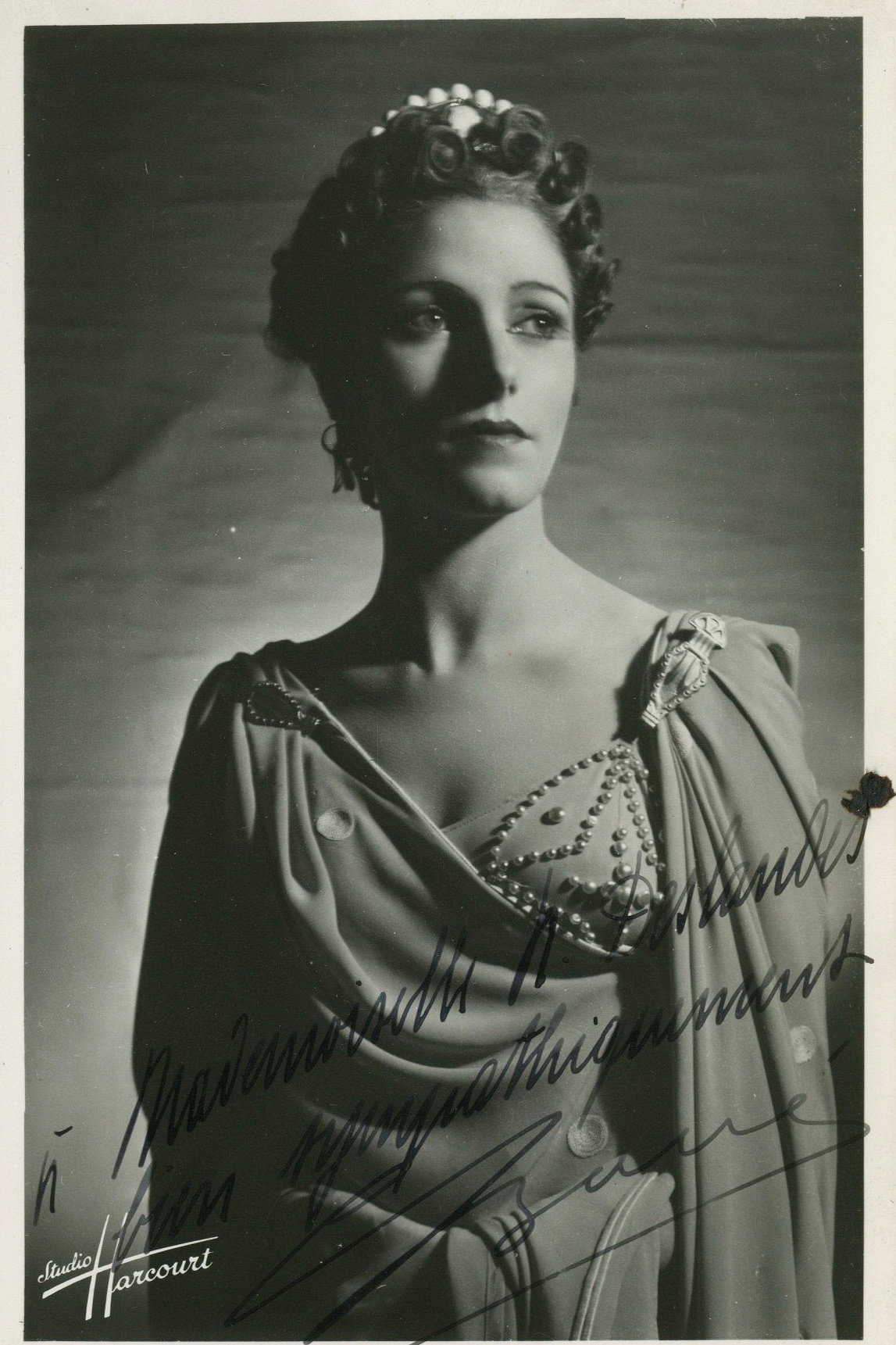 Geori Boué as Marie Malibran in Chambers