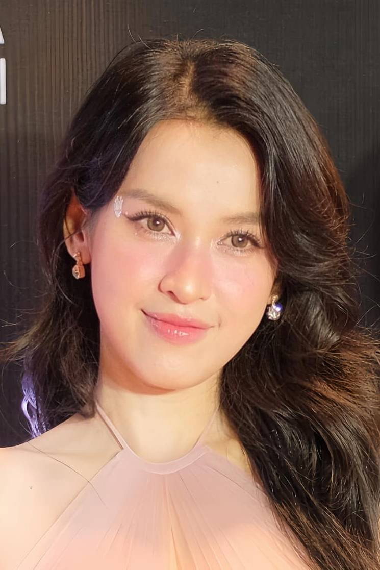Tú Vi as Thái An in Anh Yêu Em Được Bao Lâu?