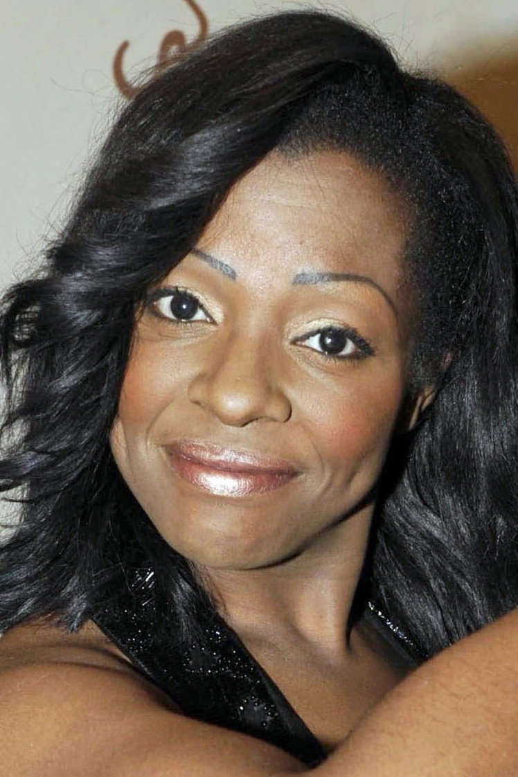 Miss Dominique as Miss Dominique in La Ferme Célébrités