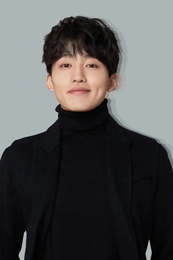 Lu Yongzhuo as Liu Bin in Meeting You