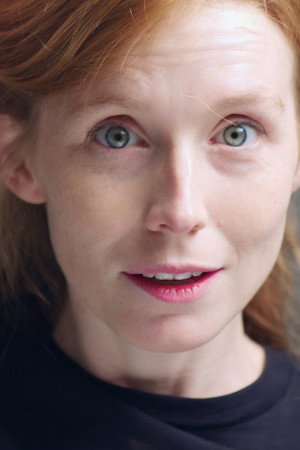 Céline Peret as La responsable interim in Dissonance