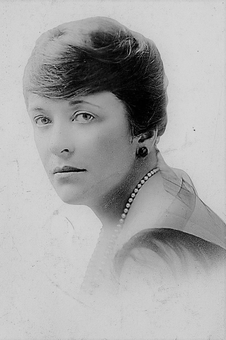 Julia Dean as Lady Doris Furnival in A Society Exile