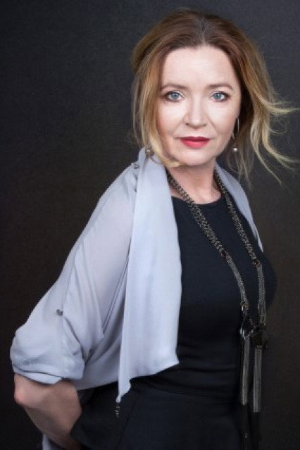 Vesna Jevnikar as Marjana in Ruins