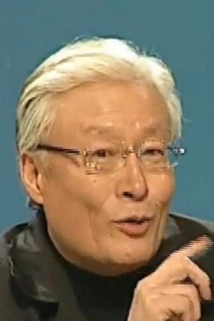 Gang Wang as Yang Jingyu in 步入辉煌