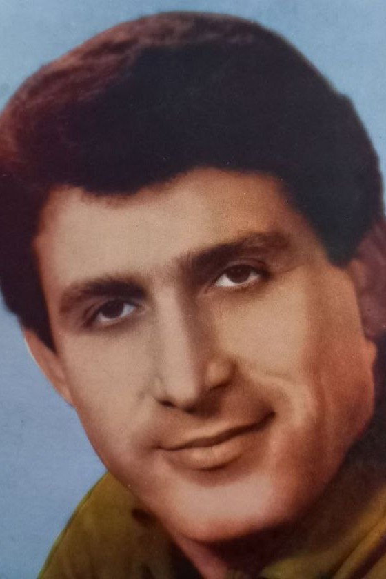Yadi as Ali in Iman