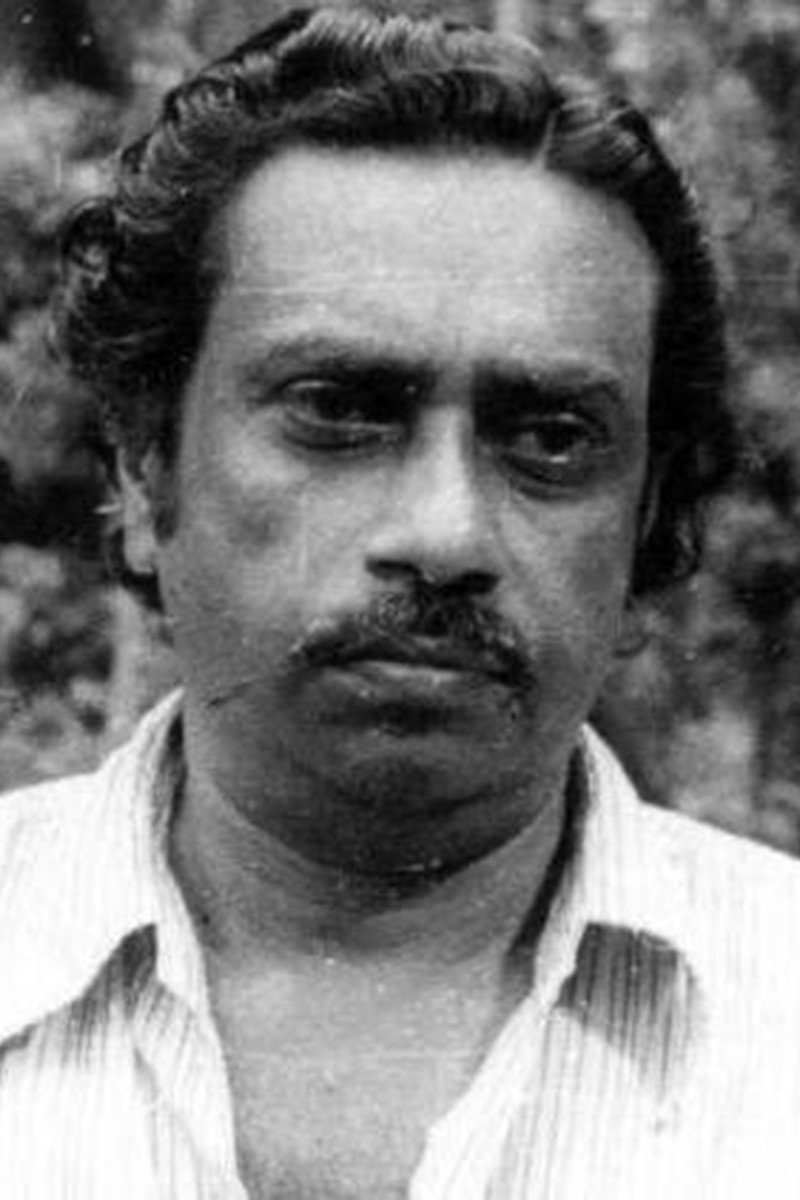 Karamana Janardanan Nair as Antony in Utharam