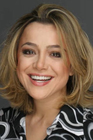 Zeynep Özden Ayyıldız as Şükran in Gençler