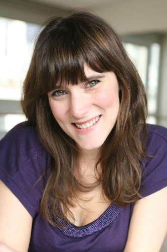 Camille de Sablet as Isabelle in The Cage