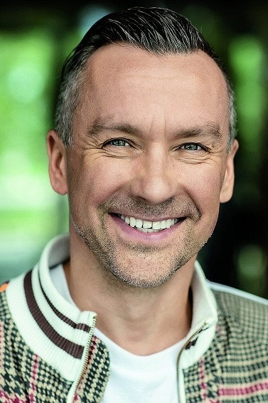Kaspars Roga as Self in Prāta Vētra "Skārda bungu tūre" Mežaparks