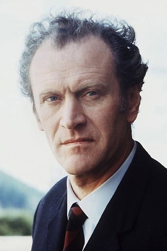 Karl Obermayr as Franz Schrem in Steckbriefe
