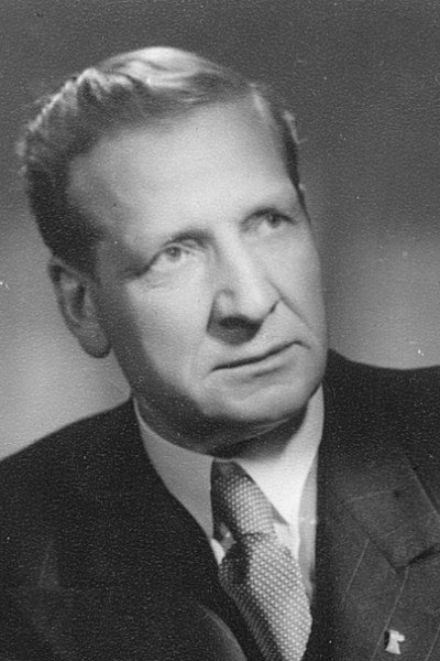 Artturi Laakso as Luukas Filemon Koikale, the tailor in Nuori mylläri