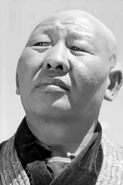 L. Terbish as Lovon lama in Sin and Virtue