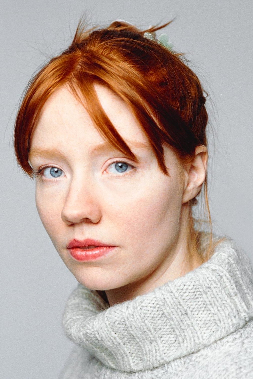 Sarah Francesca Brænne as Emma in Sick of Myself