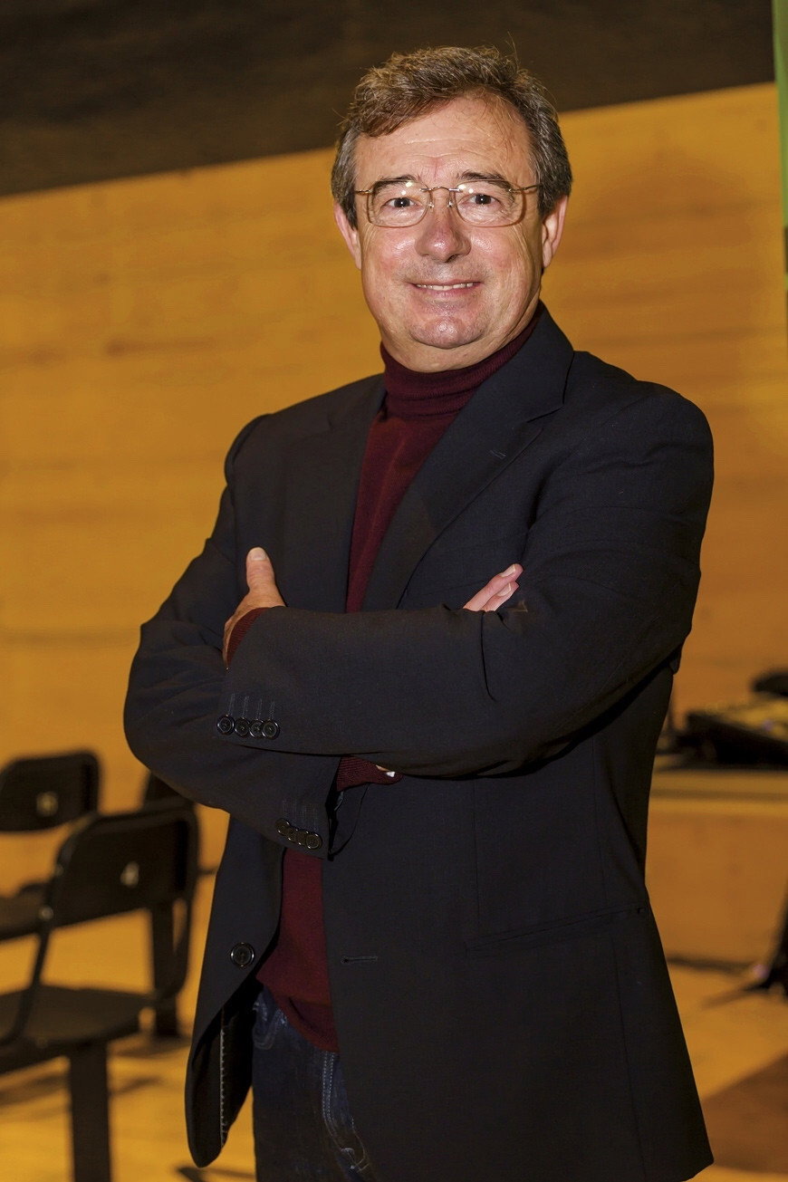 Luís Aleluia as Fernando in Sétimo Direito