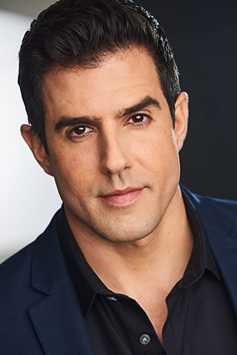 Adrian Gonzalez as Rudy in Vida