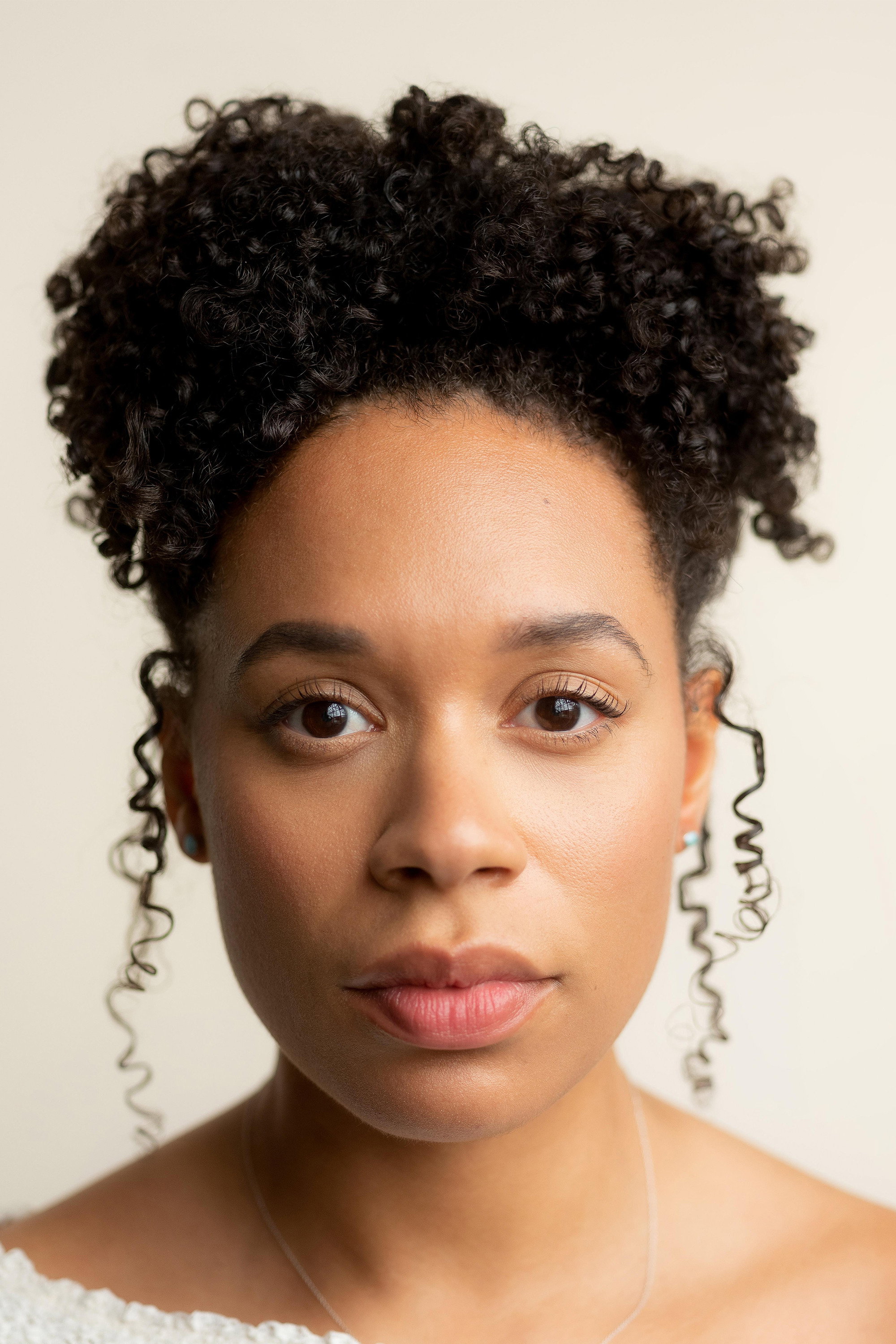 Ellouise Shakespeare-Hart as Ruth in Something in the Water