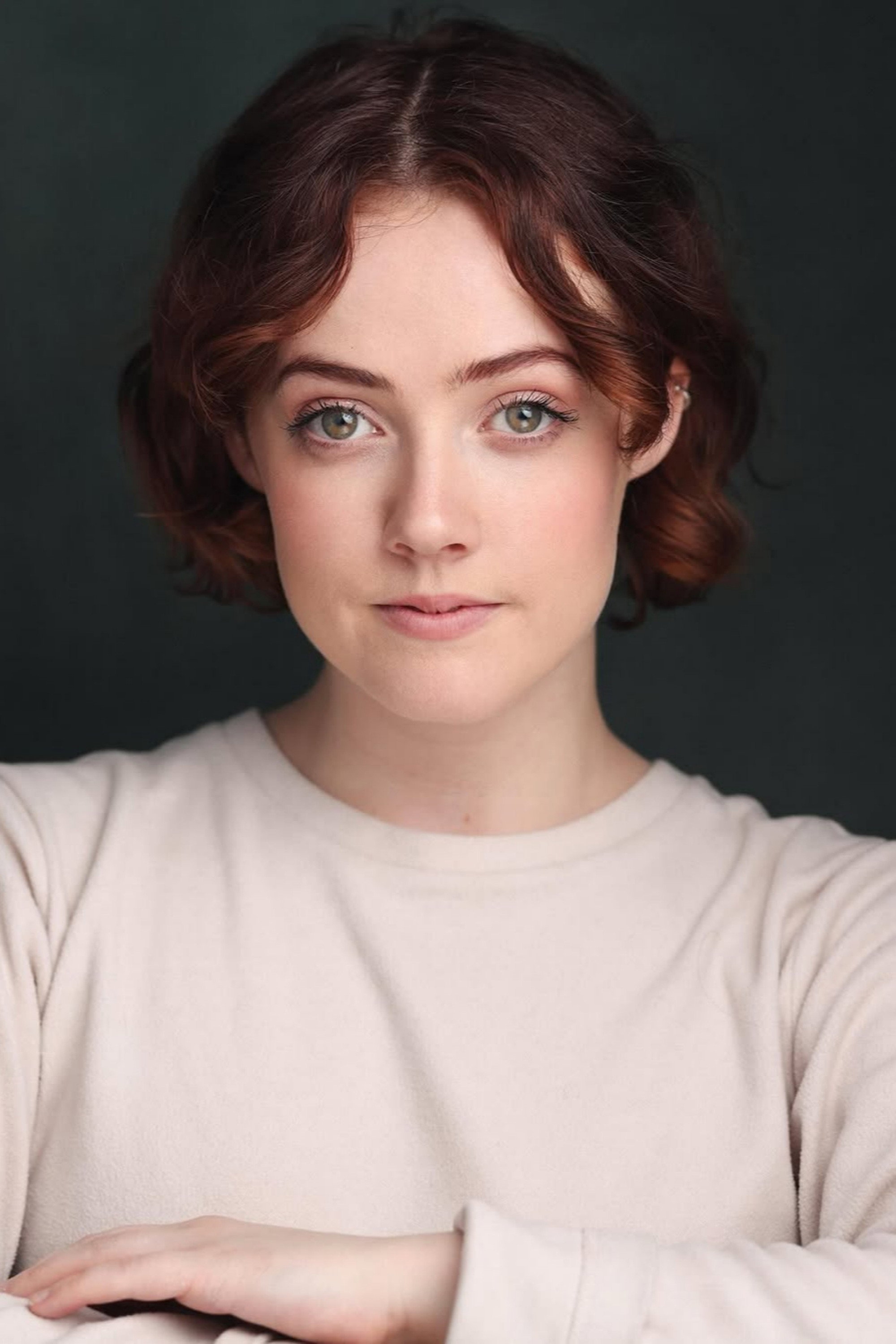 Mabel Lewis as Ava in The Stanmore Incident
