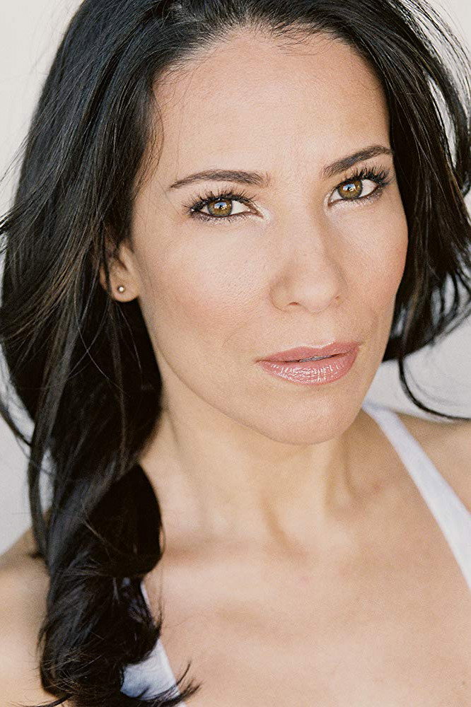 Jossara Jinaro as Gaia's mother in GAIA
