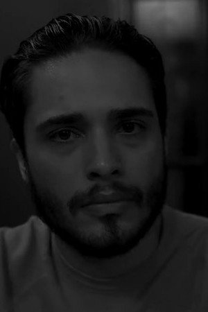 Mateus Seixas as Marido in É Apenas o Fim