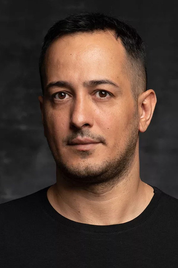 Sarp Apak as Ozan Özpamuk in Jet Sosyete