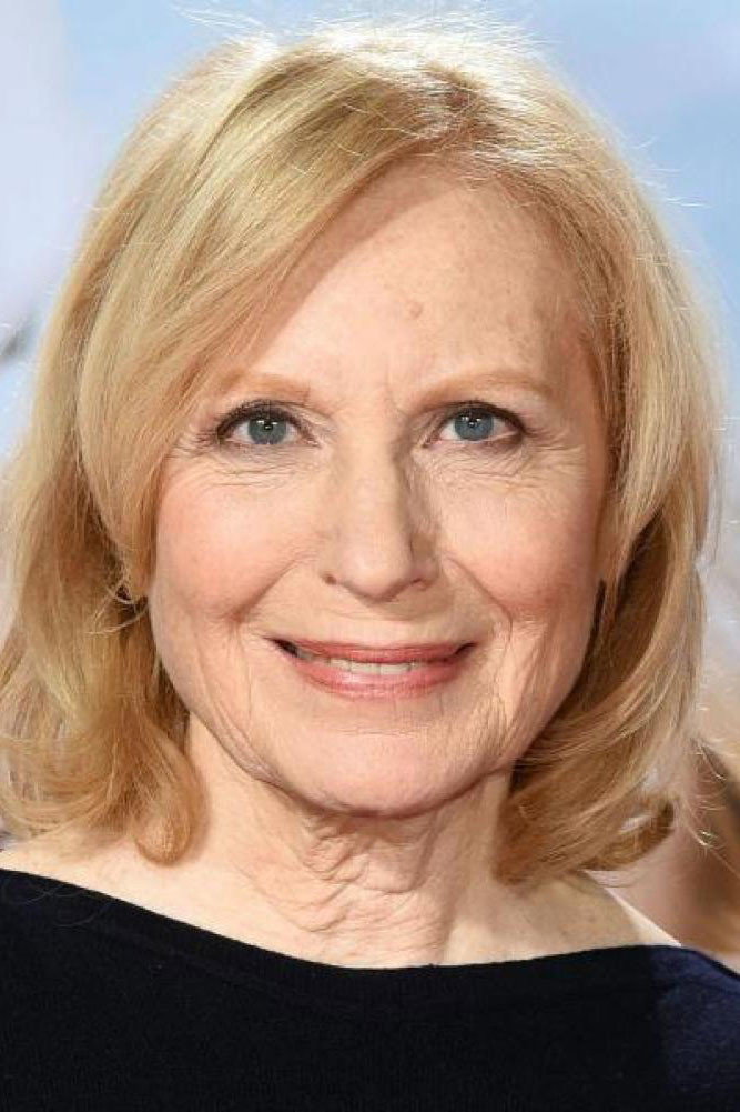 Maren Kroymann as Dr. Bartels in Kroymann