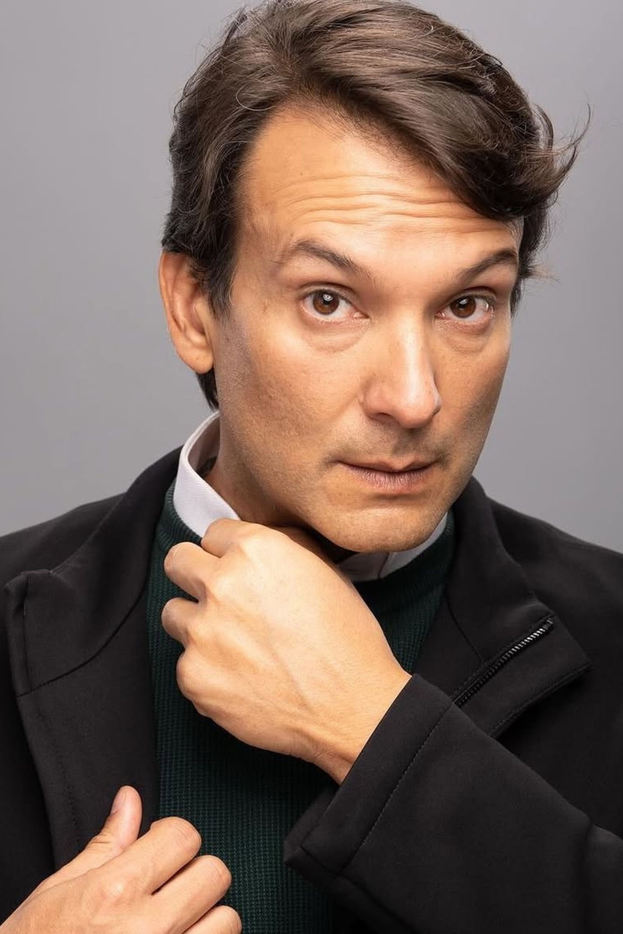 Juan Pablo Posada as Julián Zamora in Me amarás bajo la lluvia