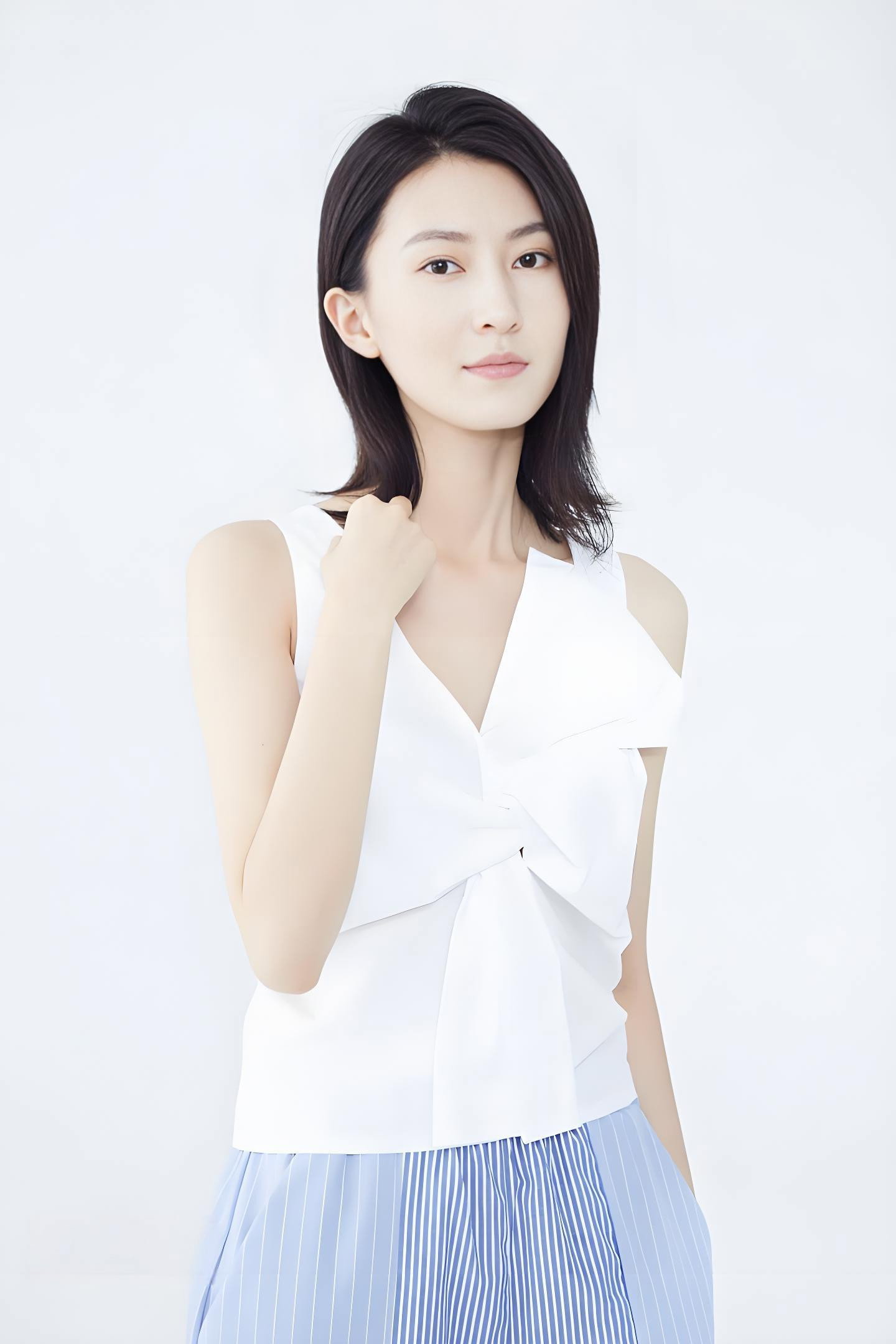 刘璐 as Jin Ziqing in Deepwater Forces