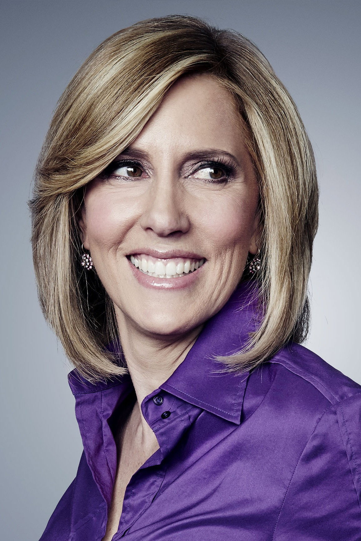 Alisyn Camerota as Self in CNN Tonight