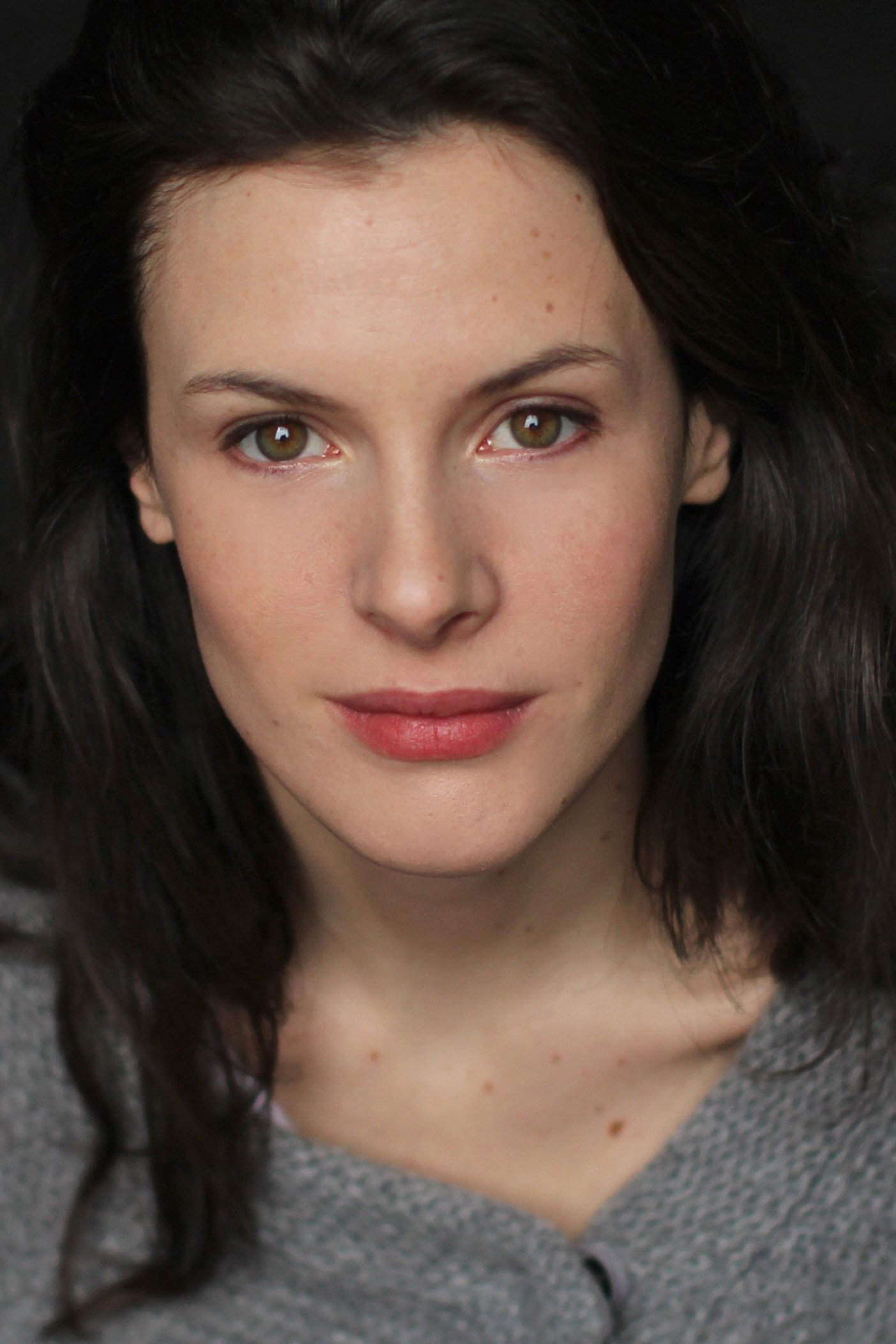 Héléna Soubeyrand as Julie Humbert in Marie Humbert, l'amour d'une mère