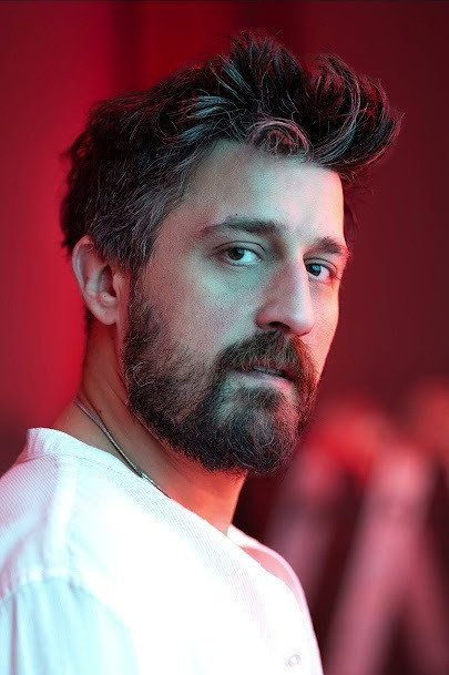 Mert Carim as Sinan Horanta in Tövbeler Olsun