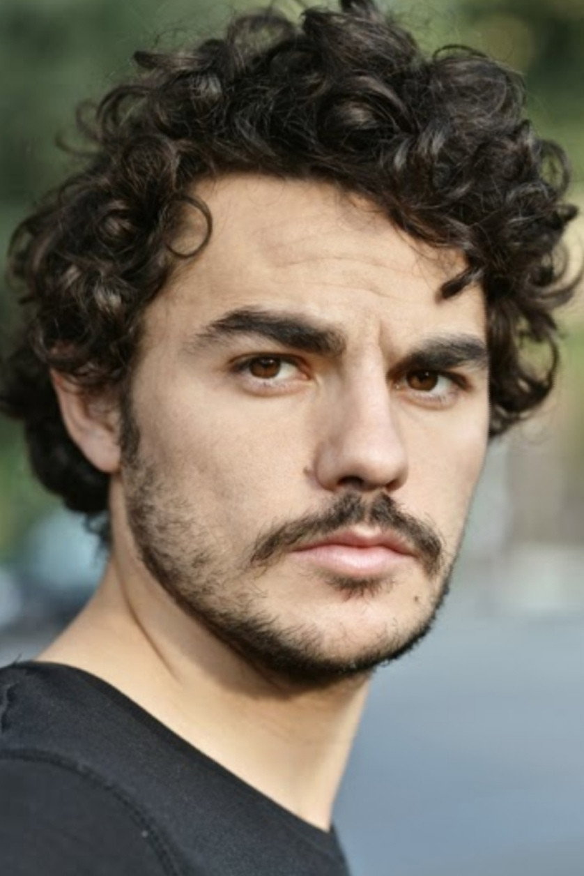 Massimiliano Frateschi as Francesco Albanese in Duisburg - Linea di sangue