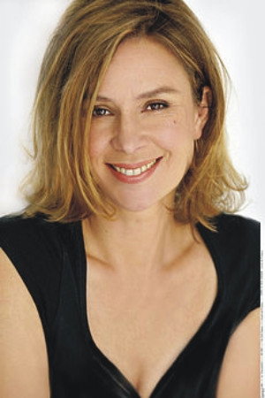 Susanne Schäfer as Dina Steiger in 36 Stunden Angst - Ein Vater kämpft um sein Kind