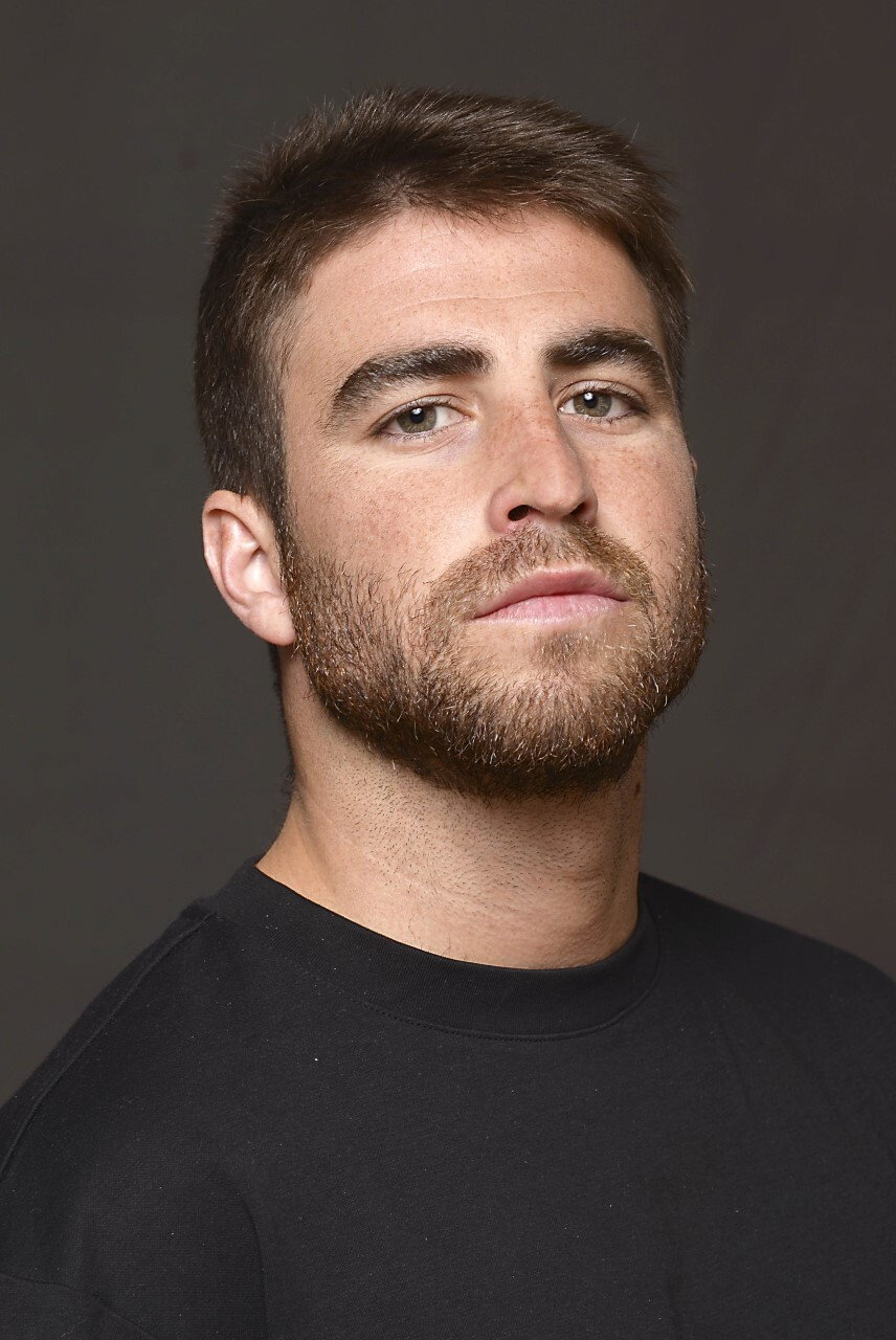 Marco Cáceres as Chaparro in Karlar Kızı