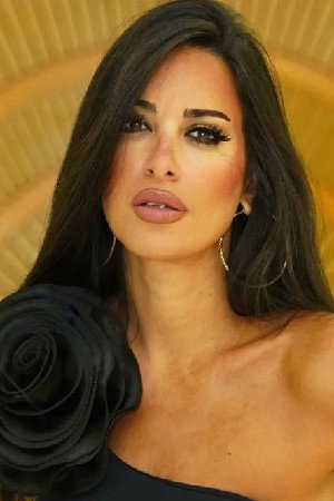 Elham Wagdi as ايمي in And We Forget What Was