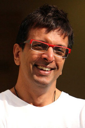 Javed Jaffrey as Saleem in The Magic of Shiri